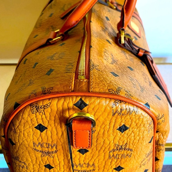 🧳 AUTHENTIC MCM Brand New Never Used Travel Bag - Picture 4 of 14